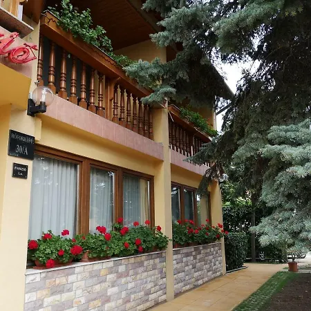 Julia Panzio Bed & Breakfast